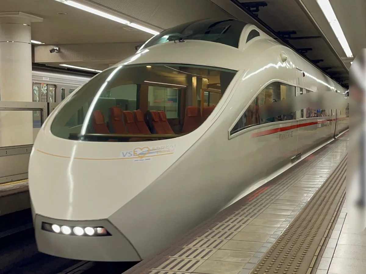 小田急ロマンスカーVSE